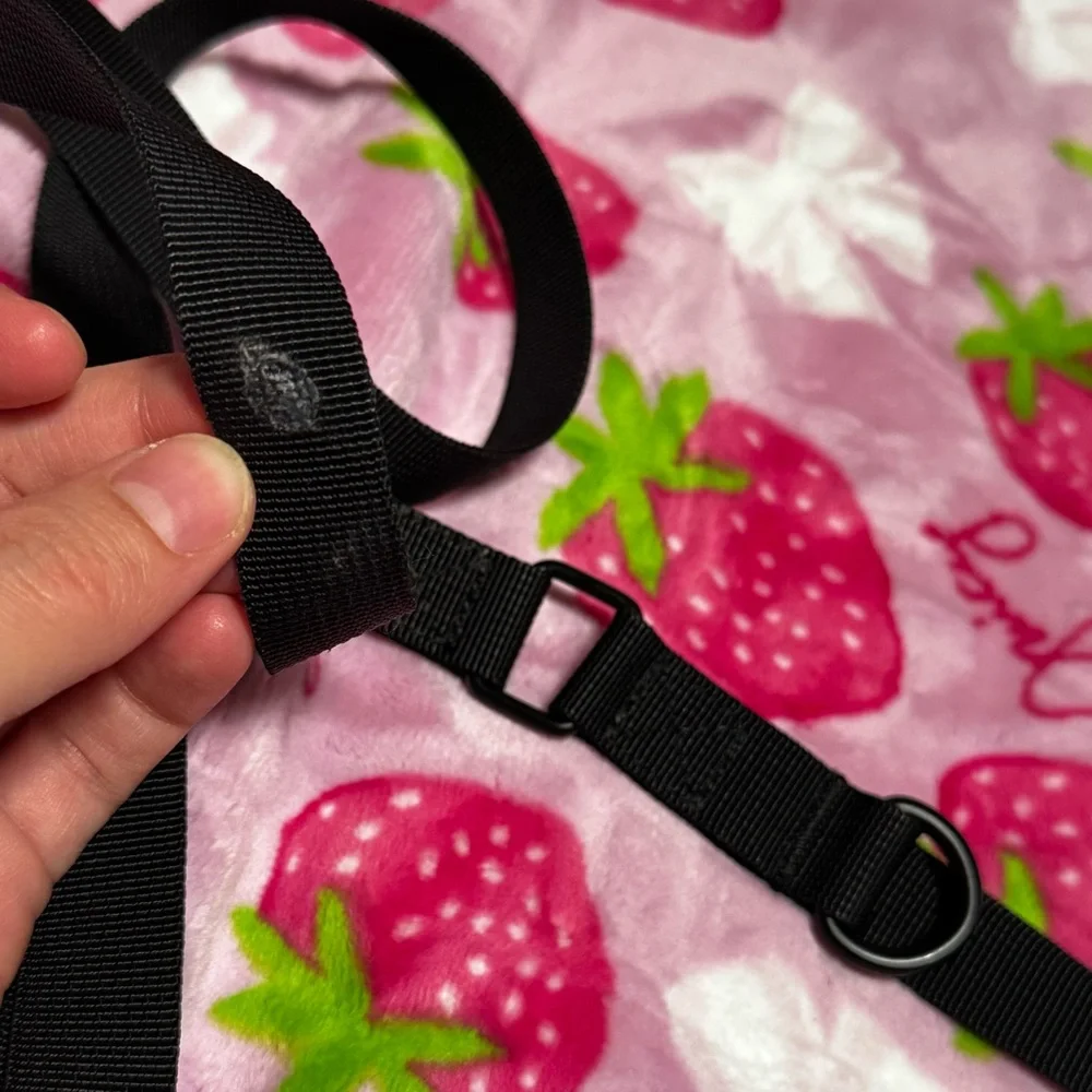 United By Blue Black Crossbody Bag Used Good Condition Zipper Storage - Picture 4 of 10